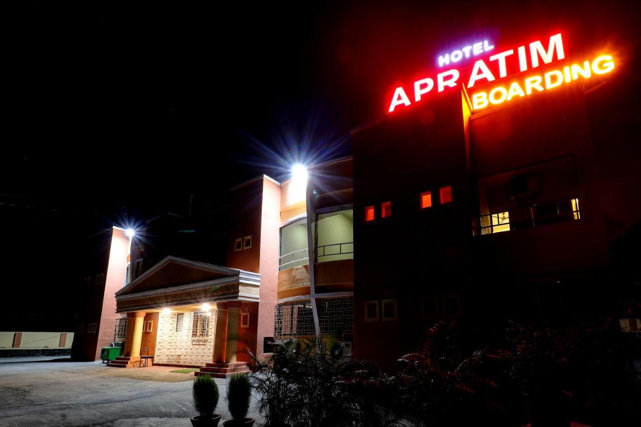 Hotel Apratim Lodging & Boarding Ulhāsnagar Exterior foto